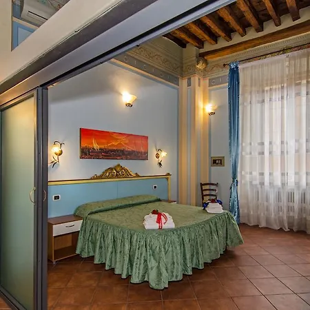 Antica Residenza Del Gallo 酒店 卢卡